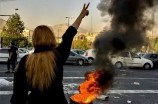 İRAN’DA PROTESTOLAR