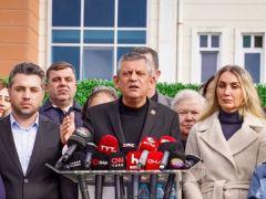 Özgür Özel, henüz iddianamesi yazılmayan tutuklu belediye başkanları hakkında açıklamalarda bulundu