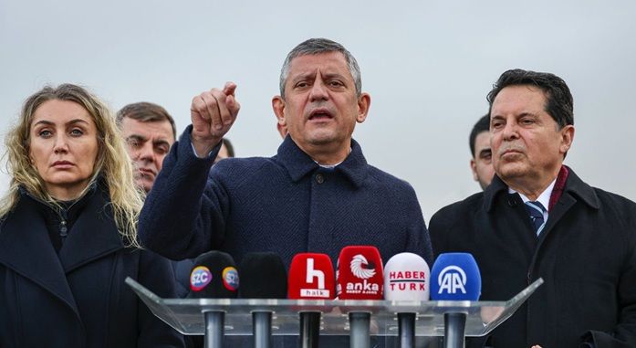 Özgür Özel’den ‘Ahmet Özer’ kararı için çok sert tepki!