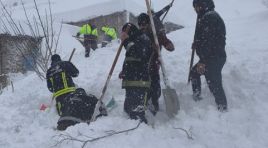 Van’ın Çatak ilçesinde çığ düşmesi sonucu bir kişinin kayıp