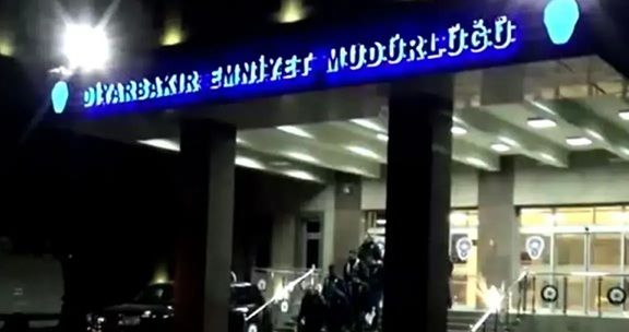 Diyarbakır Emniyet Müdürlüğü’ne saldırı girişimi!