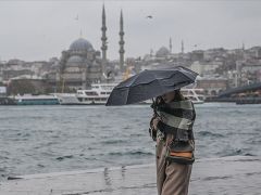 Meteoroloji, birçok bölgede yağmur, buzlanma ve çığ tehlikesi bekleniyor