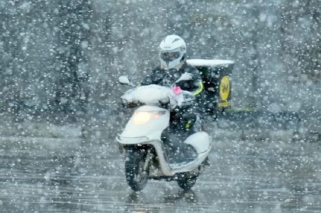 İstanbul’da kuryelerin ve ağır taşıtların trafiğe çıkışı yasaklandı