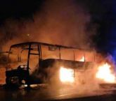 Adana’da otobüs alev alev yandı!