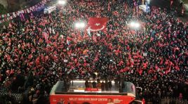 CHP lideri Özgür Özel’,Kimse kendini yalnız, güvencesiz ve bir başına hissetmeyecek