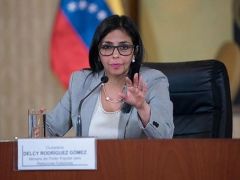 Venezuela Yüksek Adalet Mahkemesi geçici devlet başkanını görevlendirdi