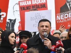 CHP İstanbul İl Başkanlığı,Beş tutuklu başkan için hâlâ yazılamayan iddianameye Çağlayan’da protesto