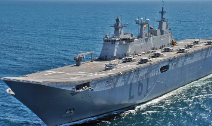 Fransa’Akdeniz’e amfibi helikopter gemisi konuşlandırdı