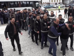 Ev satma vaadiyle milyonlarca liralık vurgun yapan çeteye operasyon!