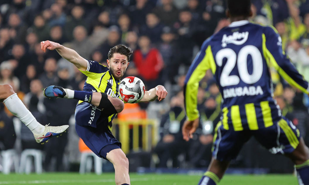 Fenerbahçe, Çaykur Rizespor ile 2-2 berabere kaldı