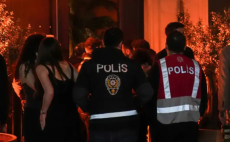 Kadıköy’de eğlence mekanlarına operasyon…