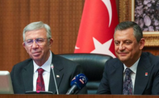 Özgür Özel, Mansur Yavaş ile görüştü