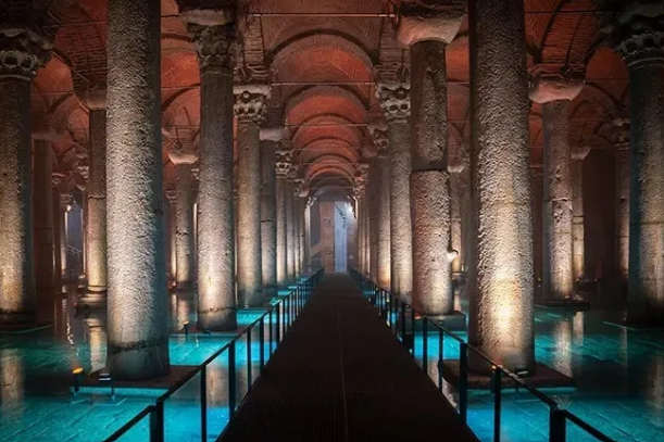 “İBB’NİN MALLARINA ÇÖKMEK DOĞRU DEĞİLDİR”