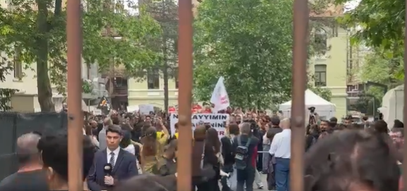 Bilgi Üniversitesi öğrencilerden karara büyük tepki!