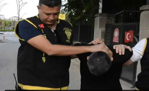 Aksaray’da dondurma dolabında ceset bulundu…