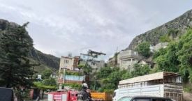 Hatay’da selden tek katlı ev çöktü…