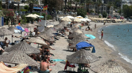 Bodrum’da Kurban Bayramı’nın ilk gününde sahillerde yoğunluk