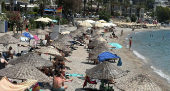 Bodrum’da Kurban Bayramı’nın ilk gününde sahillerde yoğunluk