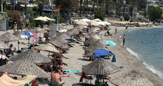 Bodrum’da Kurban Bayramı’nın ilk gününde sahillerde yoğunluk
