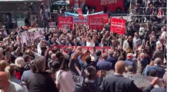 CHP genel merkezine Kılıçdaroğlu posteri asıldı: ‘Şimdi arınma zamanı’