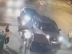 İstanbul’da yolun karşısına geçmeye çalışan iş insanına araç çarptı…
