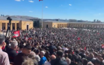Özgür Özel, on binlerce kişiyle beraber Anıtkabir’de