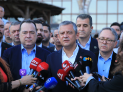 Özgür Özel: Yeni parti kurmayacağız, kimse istifa etmesin