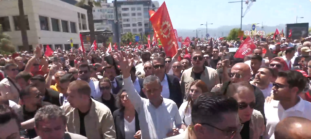 Özgür Özel’in İzmir mitinginde gerginlik