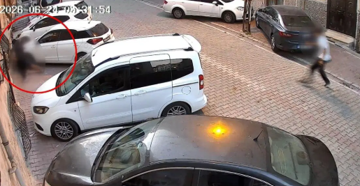 Esenyurt’ta sokak ortasında silahlı saldırı!