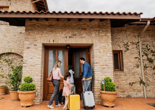 Airbnb veya benzer yöntemlerle evini kiraya verenler için önemli  karar …