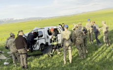 Erzurum’da takla atan hafif ticari araçta bulunan 3 kişi yaşamını yitirdi