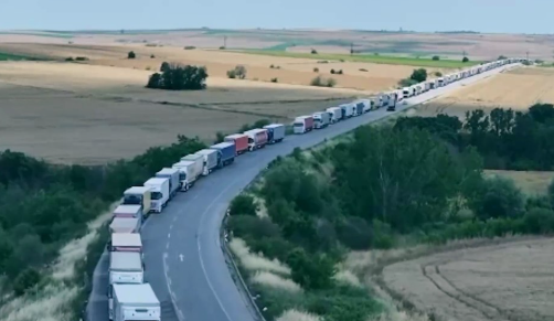 Hamzabeyli Sınır Kapısı’nda 23 kilometrelik TIR kuyruğu