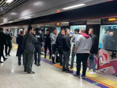 Marmaray Yenikapı istasyonunda bir intihar vakası daha!