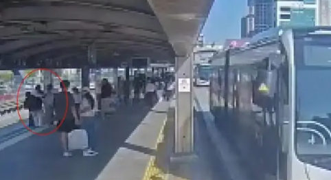 Metrobüste yan bakma’cinayeti…