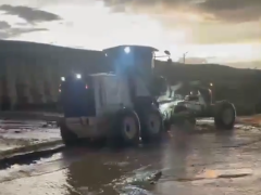 Elazığ-Tunceli yolu sel nedeniyle çift taraflı olarak ulaşıma kapandı