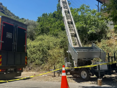 Antalya’da eşya taşıma asansörü elektrik hattına düştü iki kişi hayatını kaybetti…
