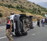 Erzincan’da  minibüs devrildi…