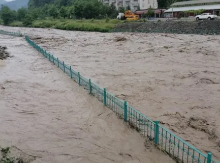 Kastamonu’da kuvvetli sağanak nedeniyle 6 köy yolu ulaşıma kapandı