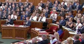 Macaristan cumhurbaşkanı görev süresini sona erdiren anayasa değişikliği imzalandı