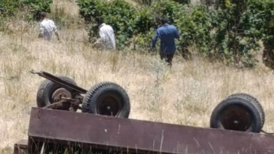 Muş’ta traktörün römorku devrildi…