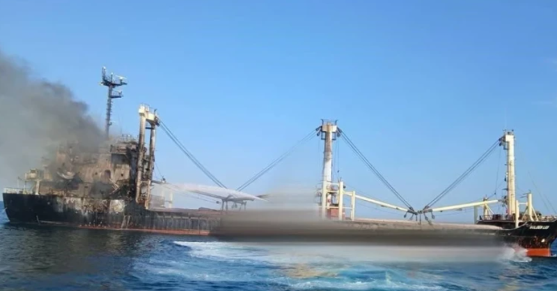 Rusya, Karadeniz’de yük gemisini vurdu…