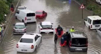 Yurdun birçok kentinde etkili olan yağış ,sel ve su baskınlarına neden oldu